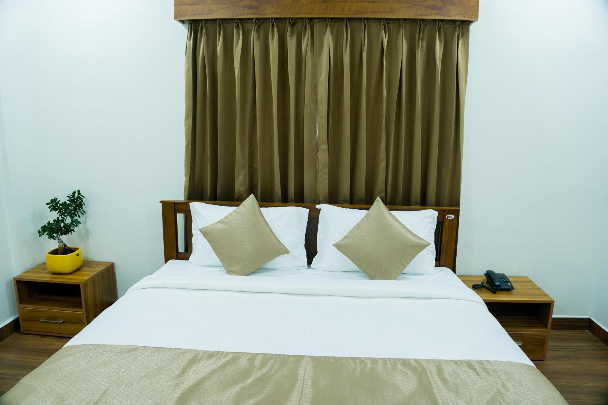 فندق Fly View Airport Residency نيدومباسيري المظهر الخارجي الصورة