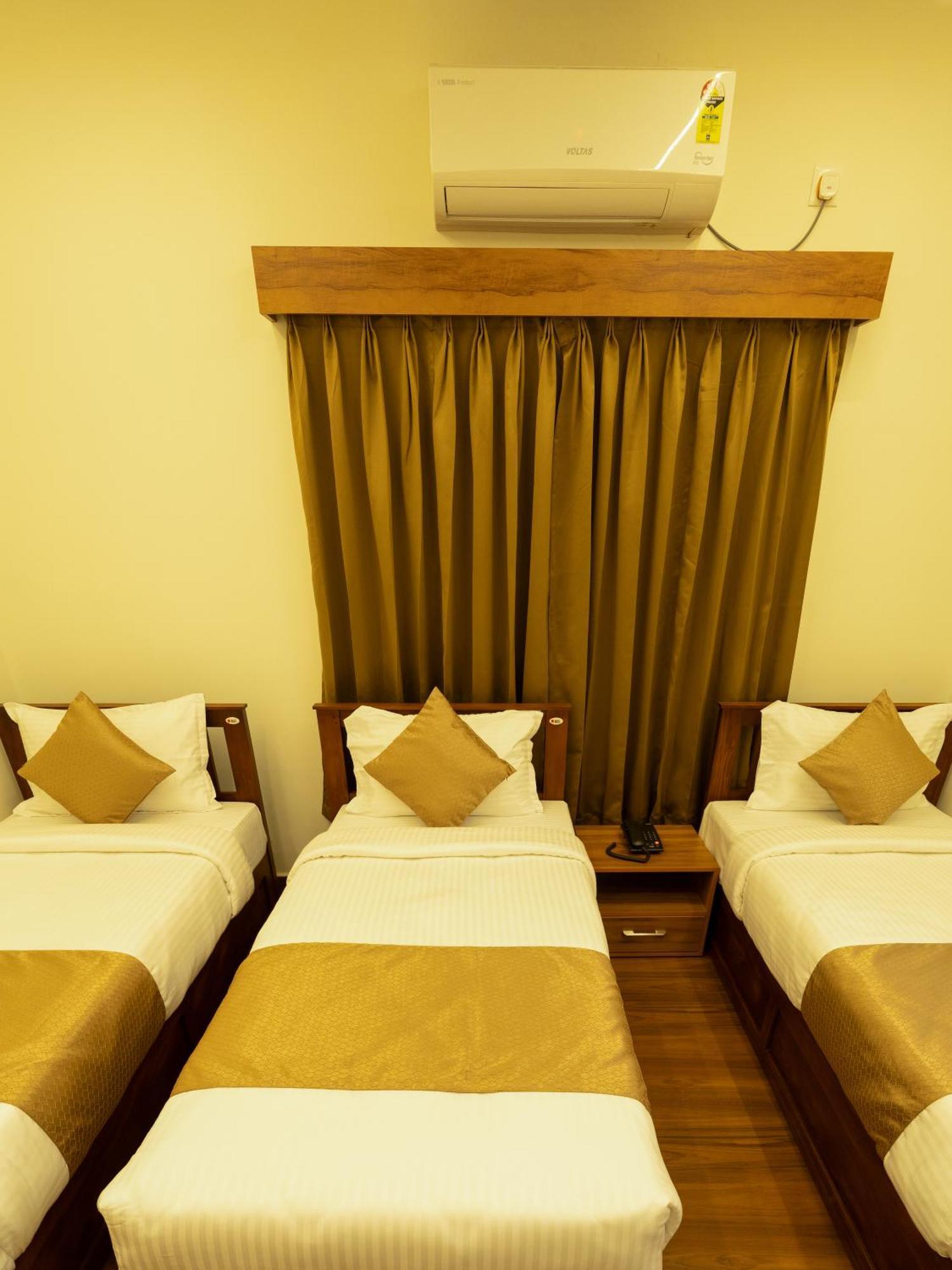 فندق Fly View Airport Residency نيدومباسيري المظهر الخارجي الصورة